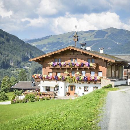 Ferienhof Wolflbauer Bed and Breakfast Saalbach-Hinterglemm Eksteriør billede